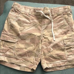 Women’s Camouflage Cargo Shorts